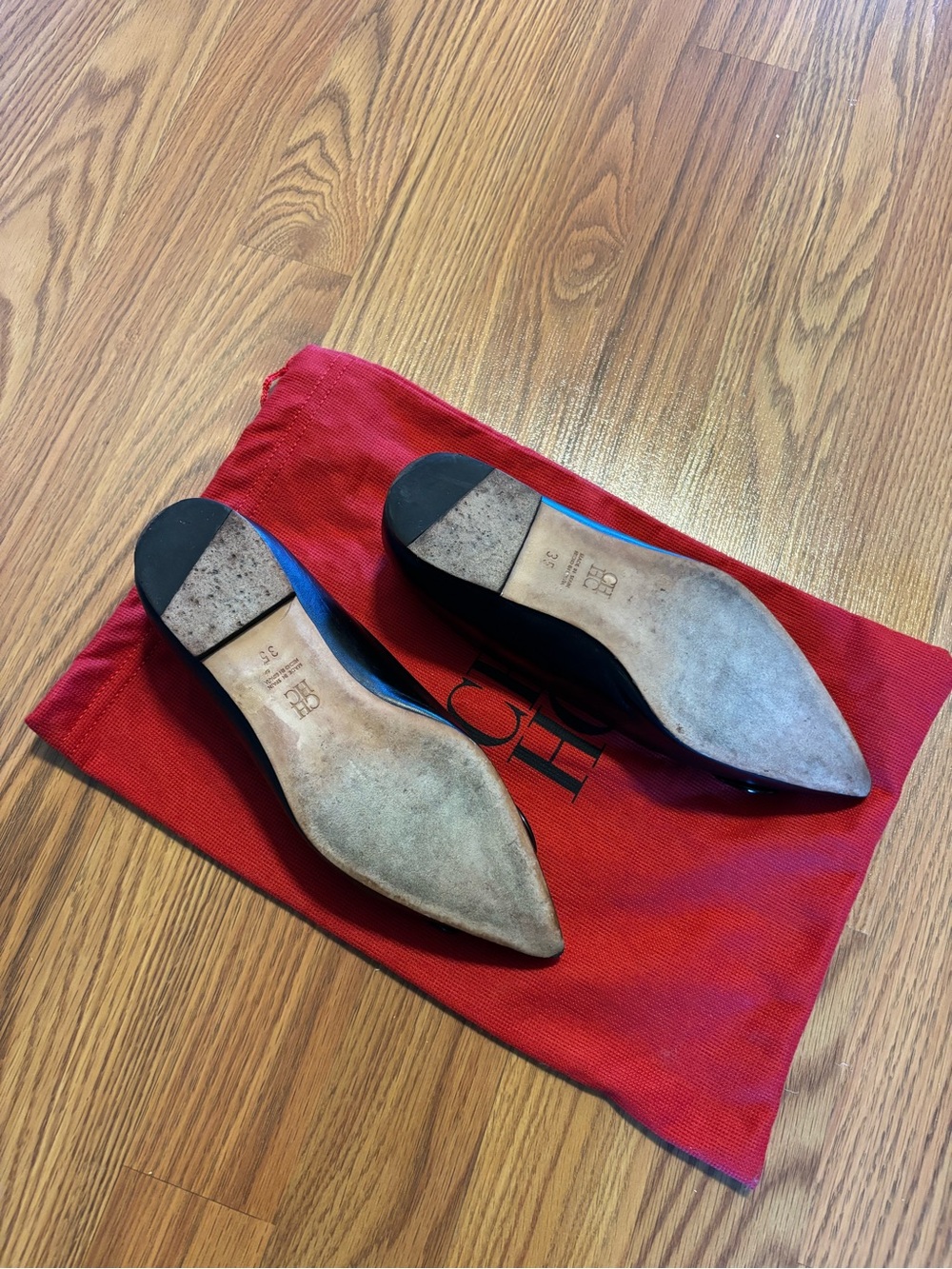 Carolina Herrera Initials Insignia Leather Ballet Flats - Picture 7 of 14